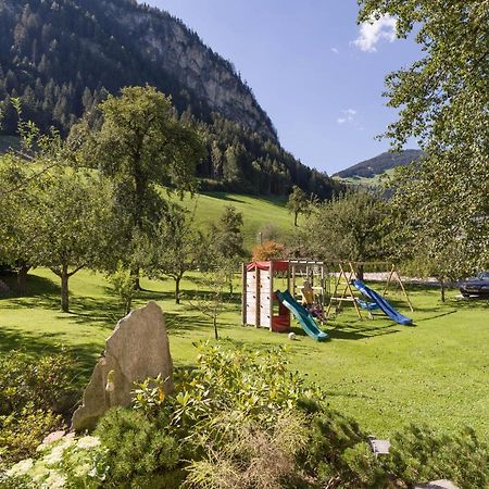 Hof Neuhaus Apartment Mayrhofen Bagian luar foto