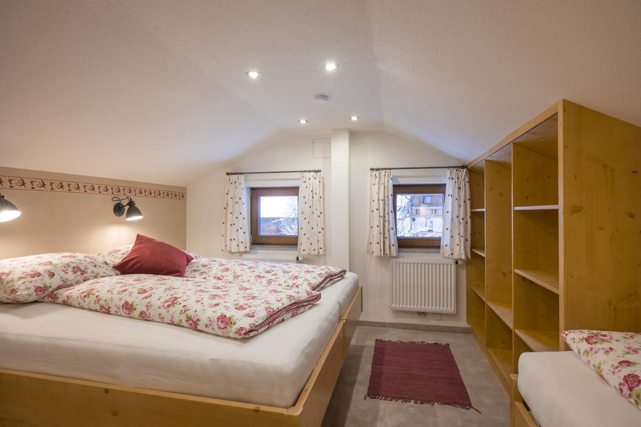 Hof Neuhaus Apartment Mayrhofen Bagian luar foto