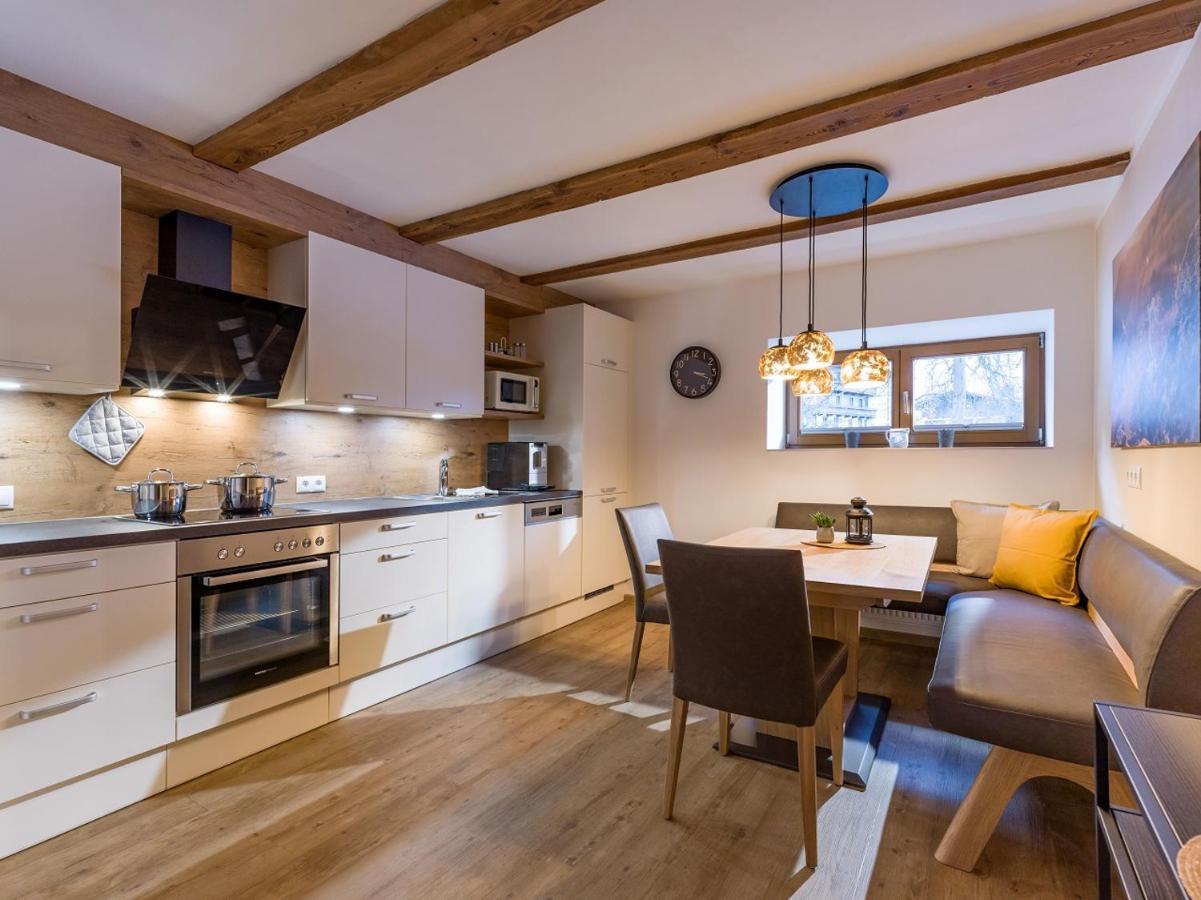 Hof Neuhaus Apartment Mayrhofen Bagian luar foto