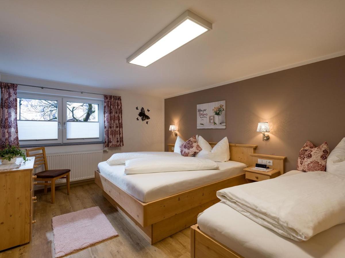 Hof Neuhaus Apartment Mayrhofen Bagian luar foto